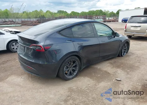 2024 Tesla Model Y Long Range Dual Motor All-Wheel Drive/Rwd from USA, damaged, VIN 7SAYGDED9RA323124